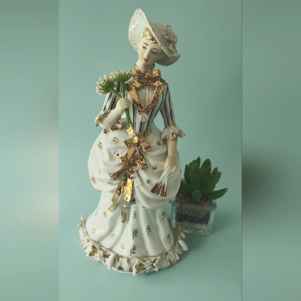 Lefton  Japan 1950s Figurine Victorian Lady Vintage   MCM Gay Nineties